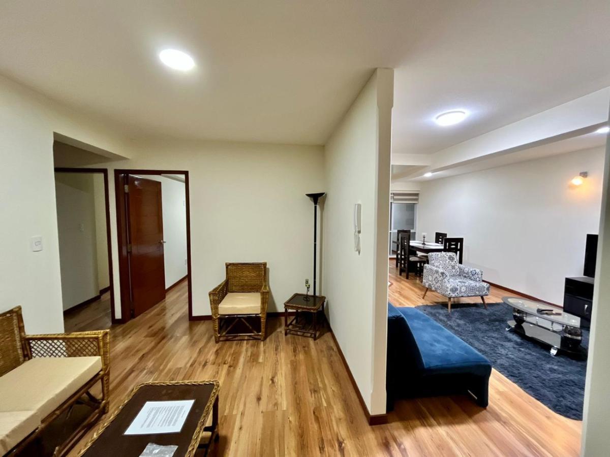 Apartamento Moderno y Cómodo Apartamento con la Mejor Ubicación en Sopocachi La Paz Exterior foto